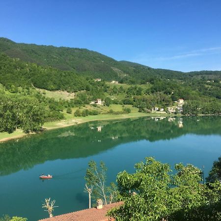 Casa Sul Lago Nonna Gio' Lejlighed Colle di Tora Eksteriør billede