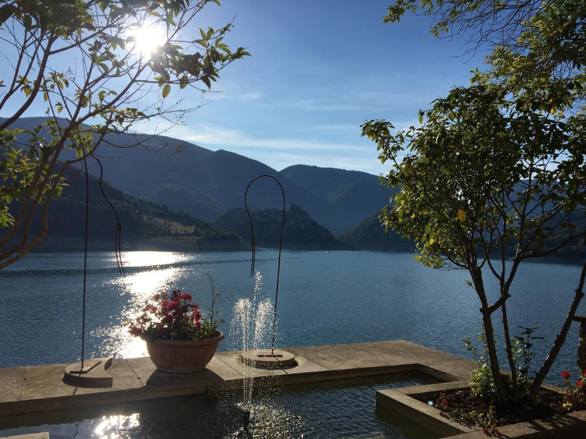 Casa Sul Lago Nonna Gio' Lejlighed Colle di Tora Eksteriør billede